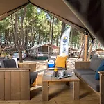 Easyatent Safari Tent Lanterna Üdülőpark Červar-Porat
