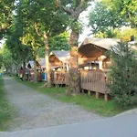 Easyatent Safari Tent Lanterna Üdülőpark Červar-Porat