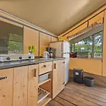 Easyatent Safari Tent Lanterna Üdülőpark *