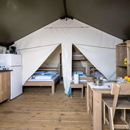 Easyatent Safari Tent Lanterna Semesterpark