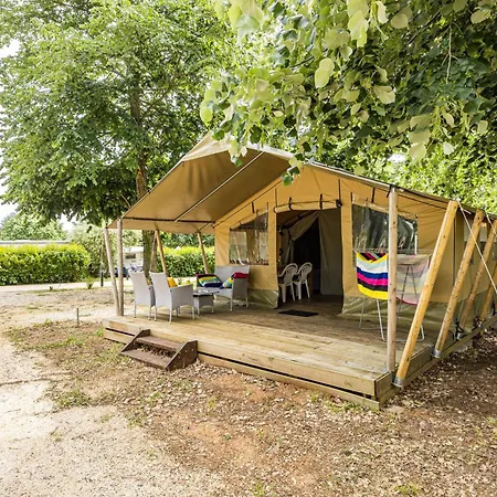 Holiday park Easyatent Safari Tent Lanterna Cervar-Porat