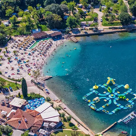 Vakantiepark Easyatent Safari Tent Lanterna Červar-Porat
