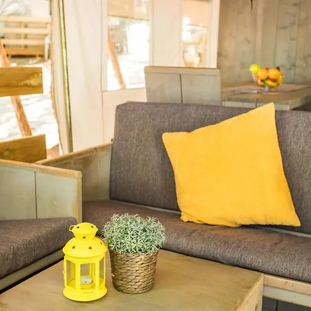 Easyatent Safari Tent Lanterna Holiday park Cervar-Porat