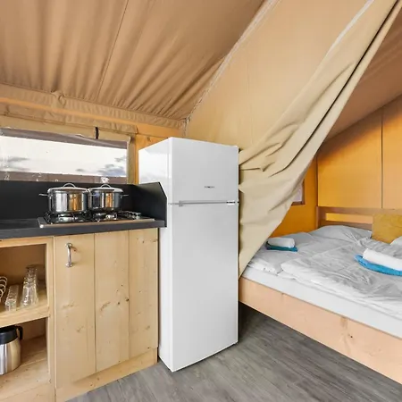 Holiday park Easyatent Safari Tent Lanterna Cervar-Porat