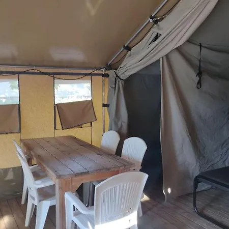 Easyatent Safari Tent Lanterna Holiday park